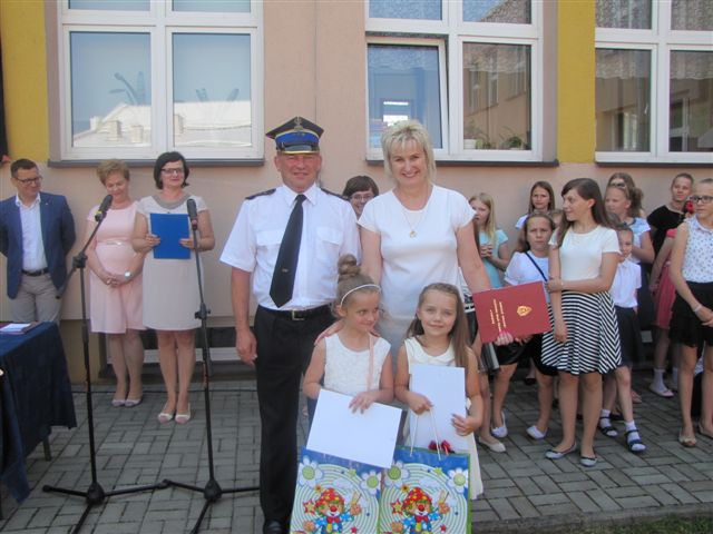 Zakończenie roku szkolnego 2106 024