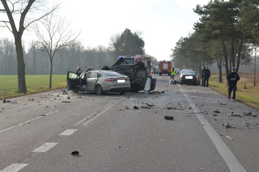 mt_gallery: Wypadek drogowy w miejscowości Rogoźnica Kolonia powiat bialski.