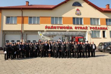 Wręczenie świadczeń ratowniczych druhom i druhnom OSP z powiatu hrubieszowskiego