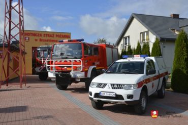 Przekazania trzech samochodów ratowniczych dla jednostek OSP z terenu gminy Radzyń Podlaski