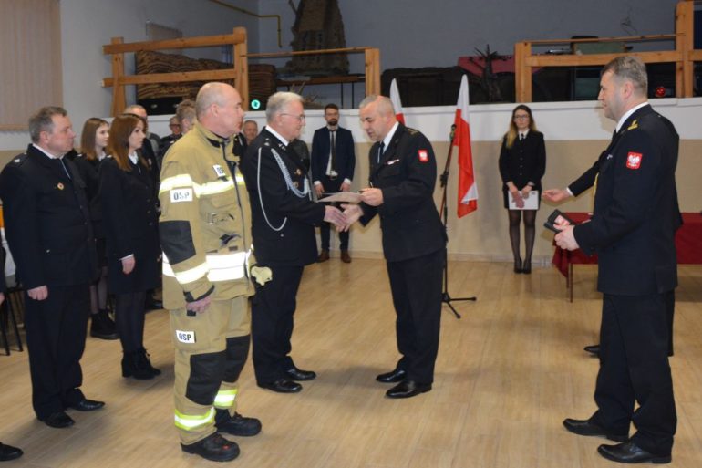 Uroczyste przekazanie ciężkiego samochodu ratowniczo-gaśniczego dla OSP w Majdanie Wielkim
