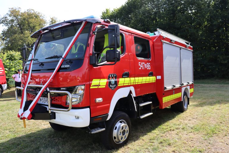 Uroczyste przekazanie samochodu pożarniczego dla OSP Susiec