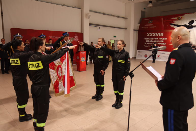 Uroczyste ślubowanie nowych funkcjonariuszy Komendy Wojewódzkiej PSP w Lublinie